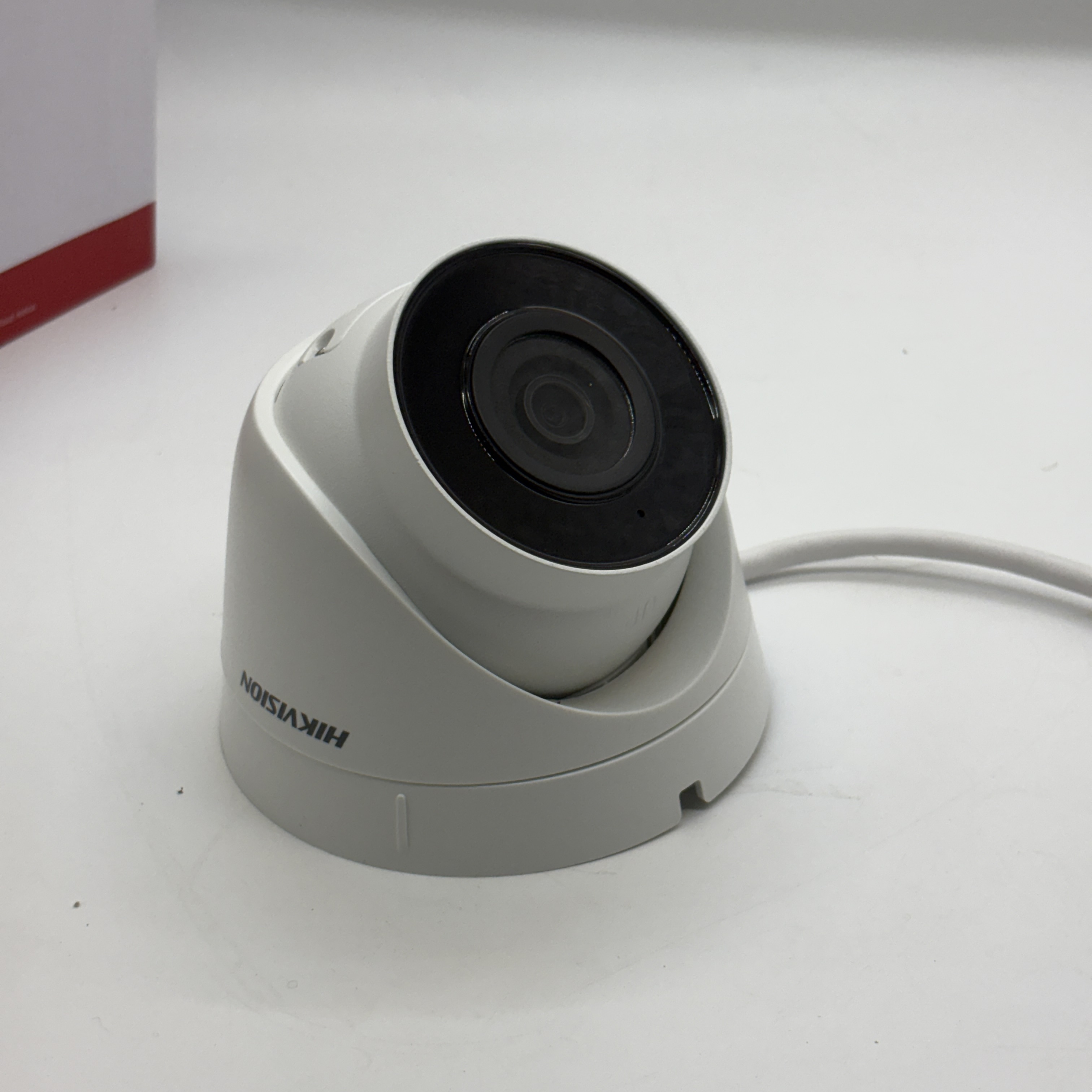 Hikvision DS-2CD1343G2-IUF 4MP - Home Security System Hikvision のレビューと価格